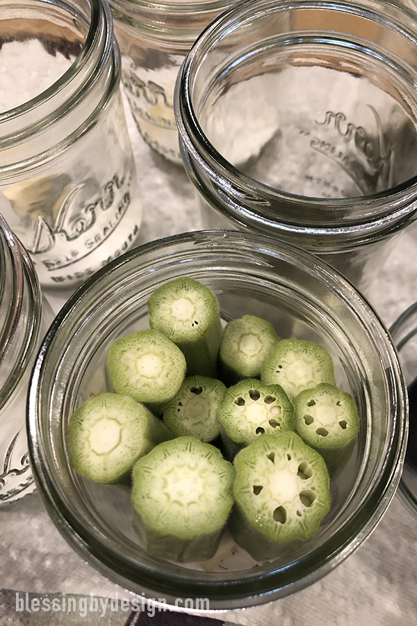 pack okra in jar